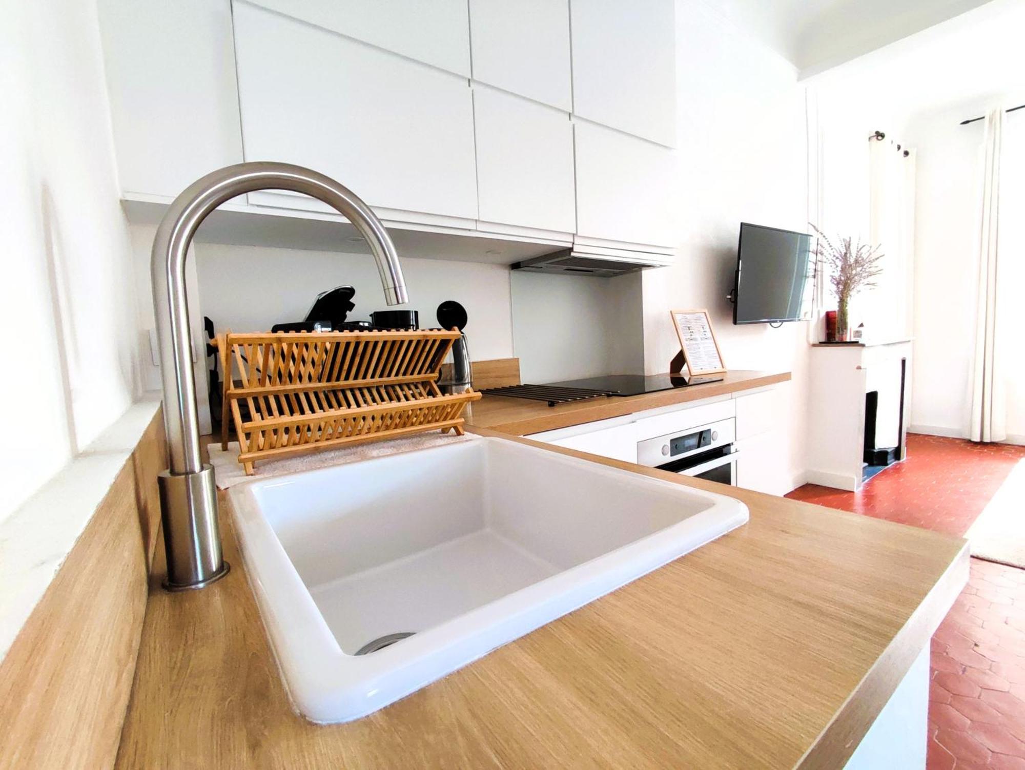 Apartment Climatise Parking Gratuit Surveille